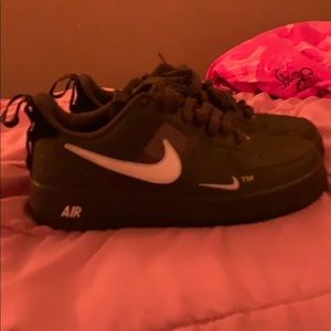 Air Force 1 low